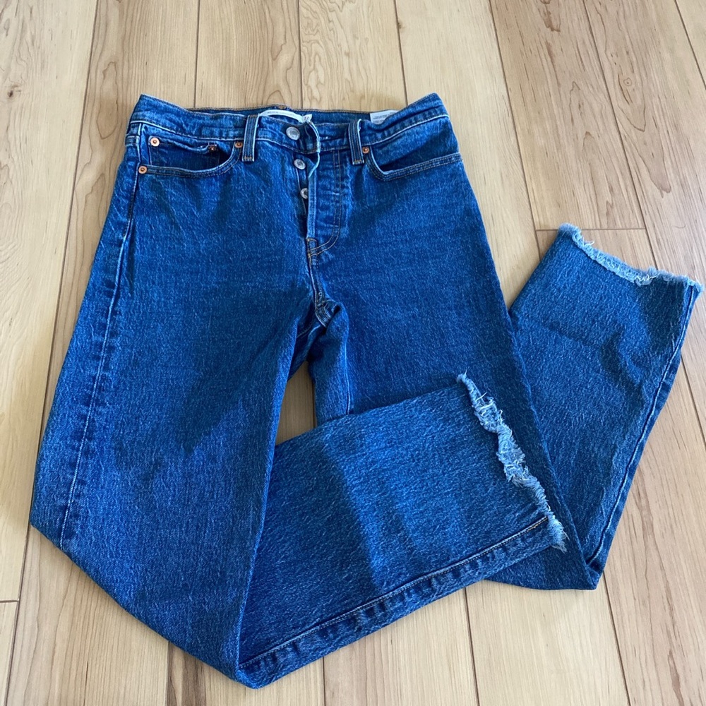 Levi’s Wedgie Straight Jean size 27